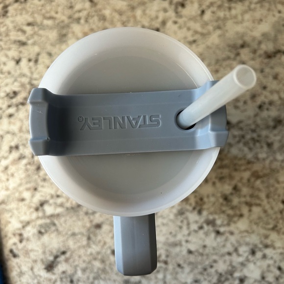 Stanley - Picture 4 of 5